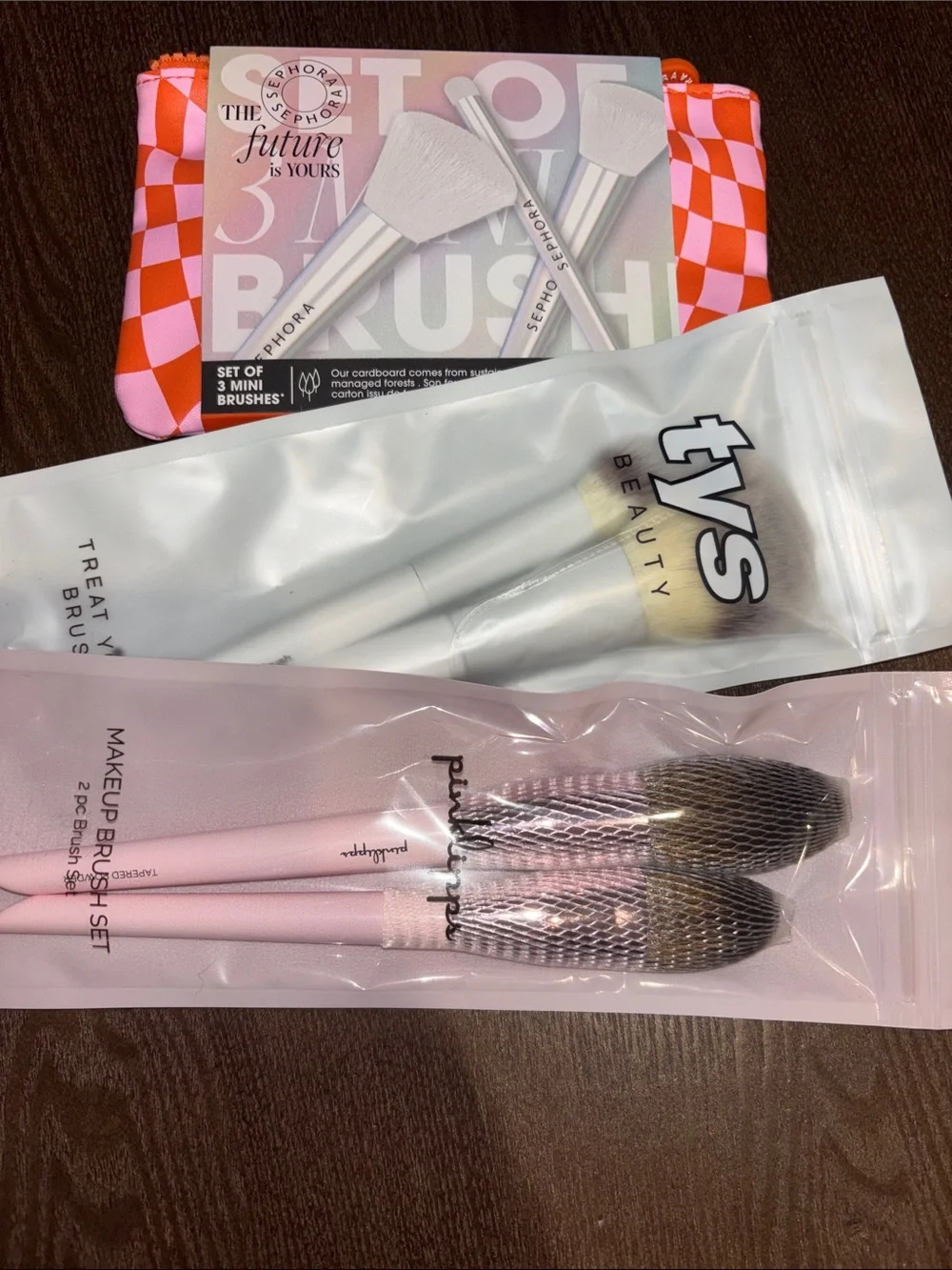 Ty Beauty Pink and White Makeup Brush Sets with Checkered Pouch